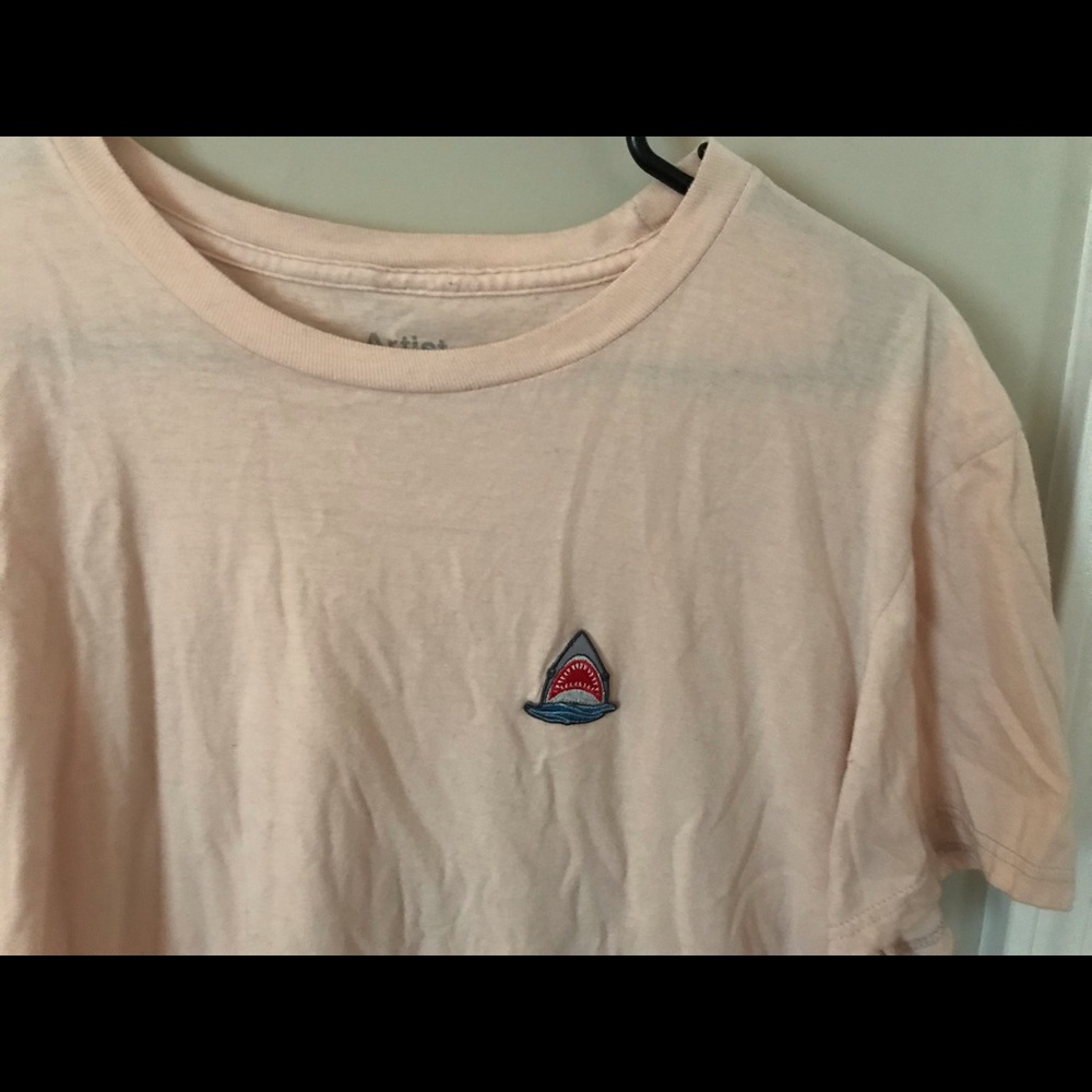 light pink t-shirt